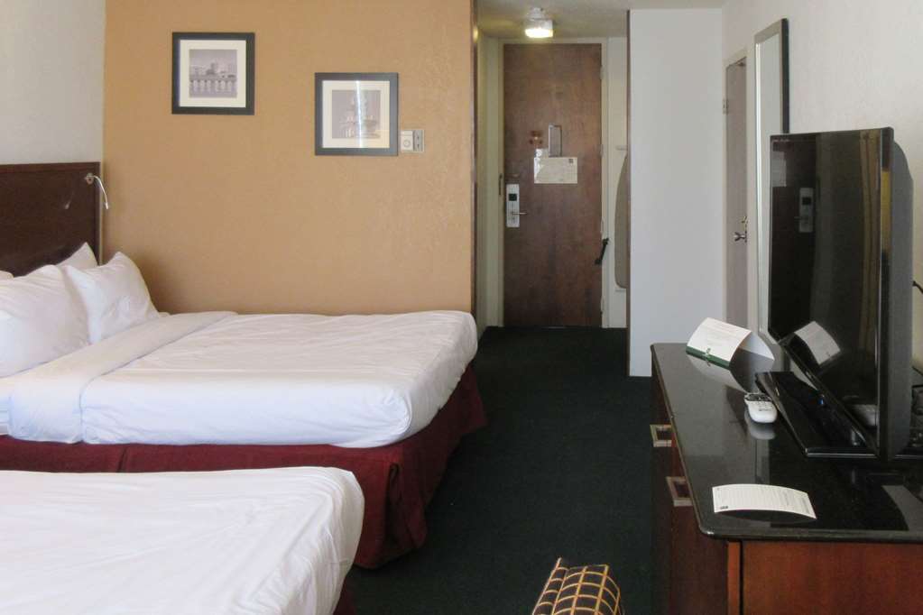 Econo Lodge Альберт-Лі Номер фото